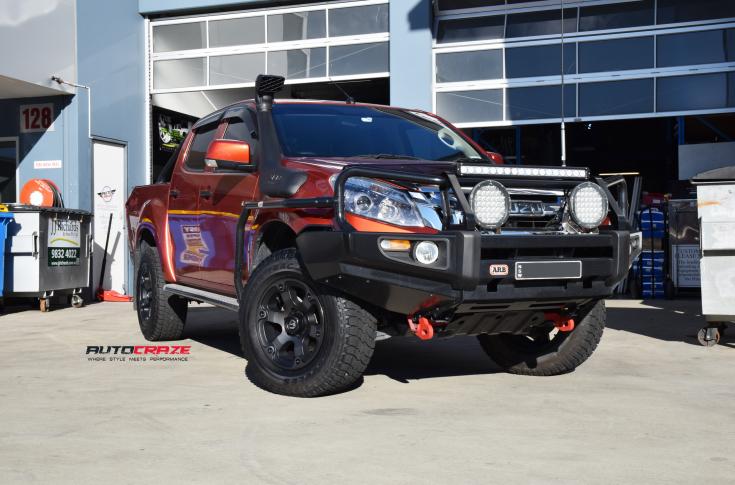 ISUZU DMAX BEAST BLACK & MACHINED WITH DARK TINT